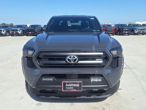 Used 2026 Toyota Tacoma SR5 image 2