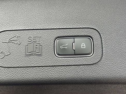 Used 2025 Lincoln Aviator Reserve w/ Equipment Group 201A AWD/4WD image 10