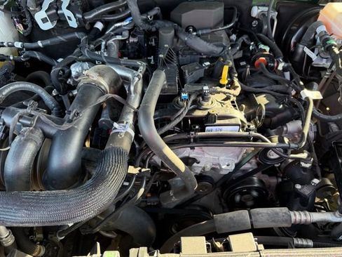 Used 2024 Ford Bronco Big Bend image 32