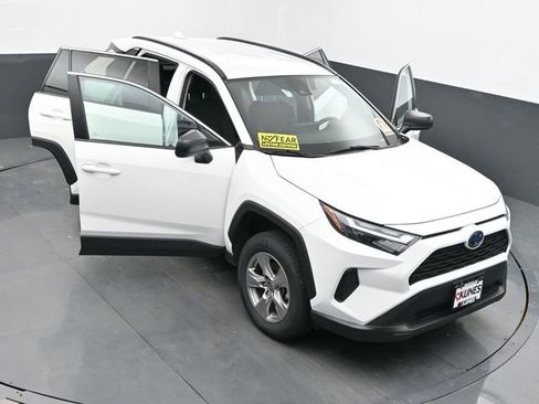 Used 2024 Toyota RAV4 LE AWD/4WD image 56