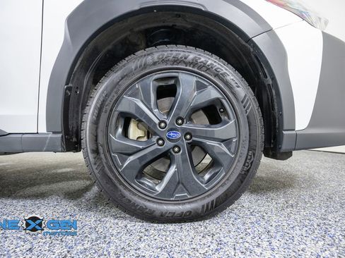 Used 2025 Subaru Outback Onyx Edition XT w/ Popular Package #2 AWD/4WD image 44