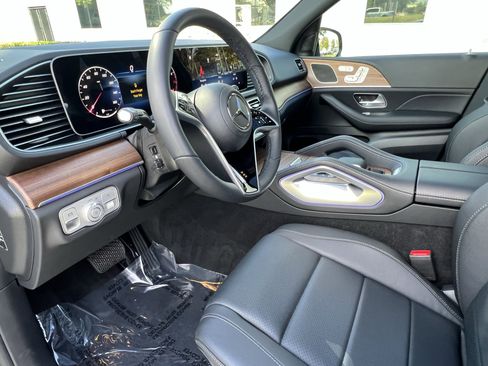 Certified 2025 Mercedes-Benz GLE 450 4MATIC image 17