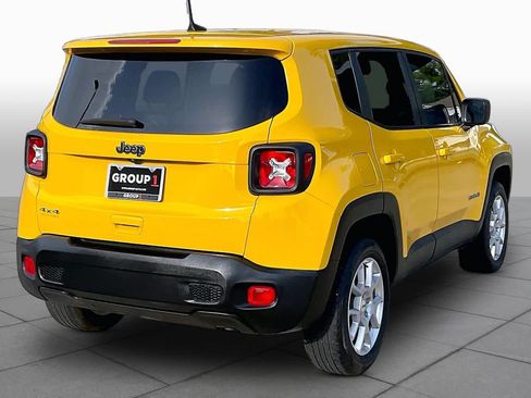 Used 2023 Jeep Renegade Latitude AWD/4WD image 13