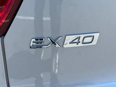 Certified 2025 Volvo EX40 Core AWD/4WD image 13