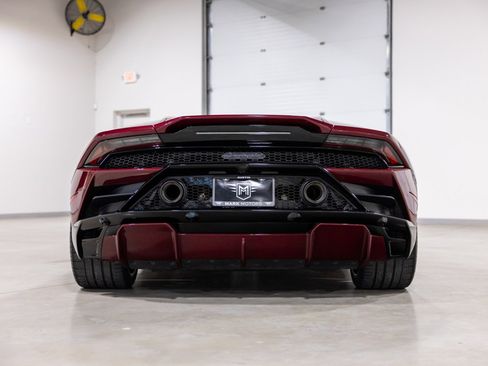 Used 2022 Lamborghini Huracan EVO image 5