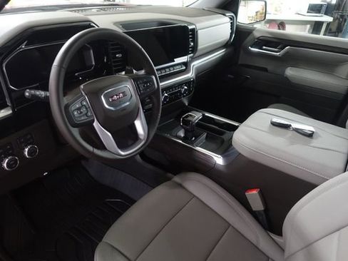Used 2026 GMC Sierra 1500 SLT w/ SLT Premium Plus Package AWD/4WD image 10