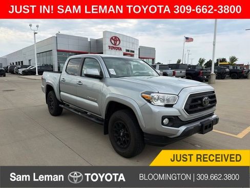 Used 2022 Toyota Tacoma SR5 RWD image 1