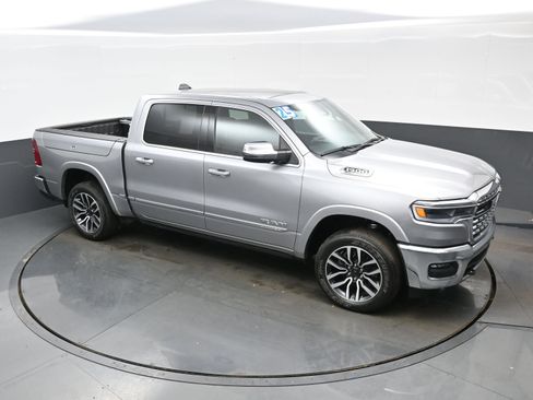 Used 2025 RAM 1500 Limited AWD/4WD image 38