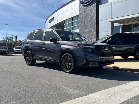 Used 2025 Subaru Forester Sport w/ Popular Package #2 image 11