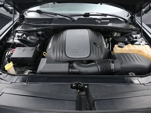 Used 2016 Dodge Challenger R/T RWD image 12