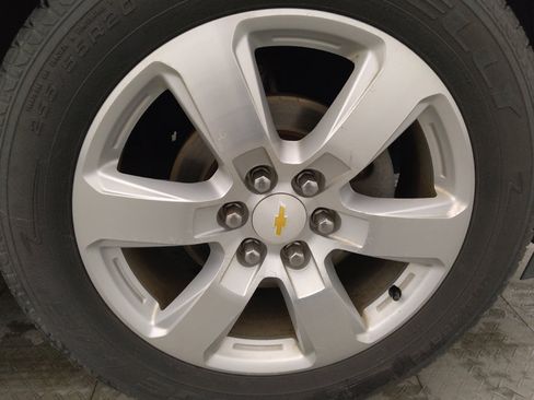 Used 2017 Chevrolet Traverse Premier FWD image 31