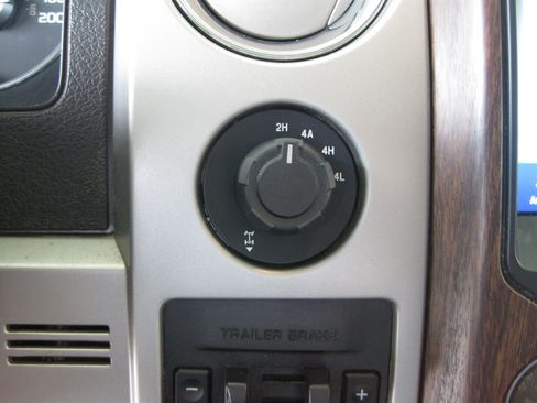 Used 2013 Ford F150 Lariat w/ Luxury Equipment Group AWD/4WD image 20