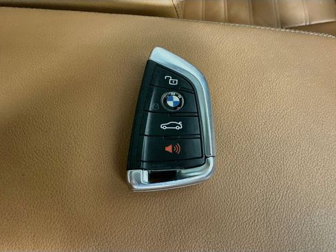 Used 2019 BMW 330i xDrive Sedan w/ Convenience Package AWD/4WD image 42