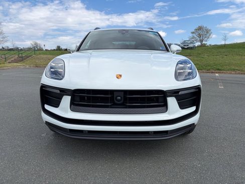 Certified 2026 Porsche Macan Turbo AWD/4WD image 10
