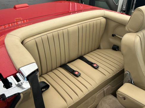 Used 1989 Mercedes-Benz 560 SL image 17