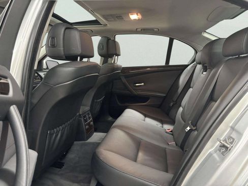 Used 2010 BMW 528i xDrive Sedan image 16