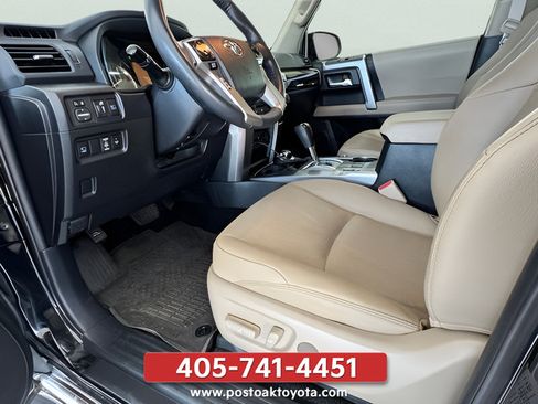 Used 2024 Toyota 4Runner Limited AWD/4WD image 20