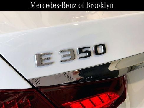 Used 2023 Mercedes-Benz E 350 4MATIC Sedan image 9