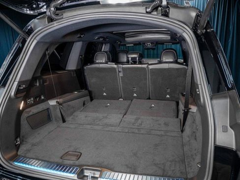 New 2025 Mercedes-Benz GLS 580 4MATIC image 7