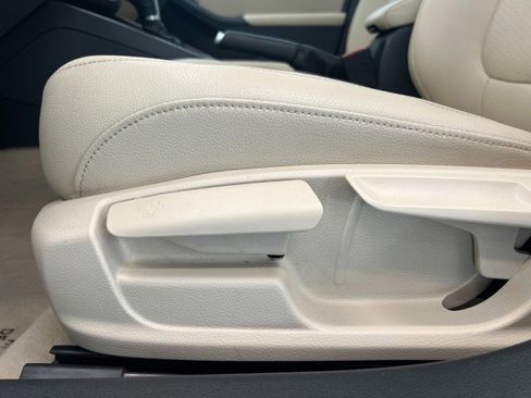 Used 2015 Volkswagen Jetta SE FWD image 13