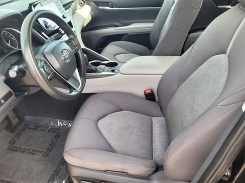 Used 2023 Toyota Camry LE image 13