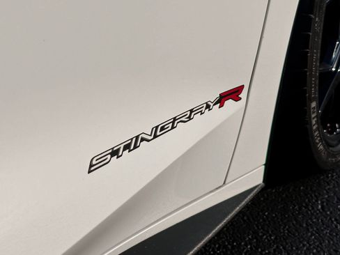 Used 2023 Chevrolet Corvette Stingray Premium Cpe w/ Z51 Performance Package RWD image 74
