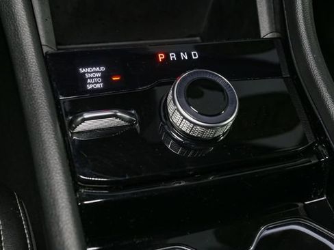 Used 2023 Jeep Grand Cherokee Limited w/ Black Appearance Package AWD/4WD image 31
