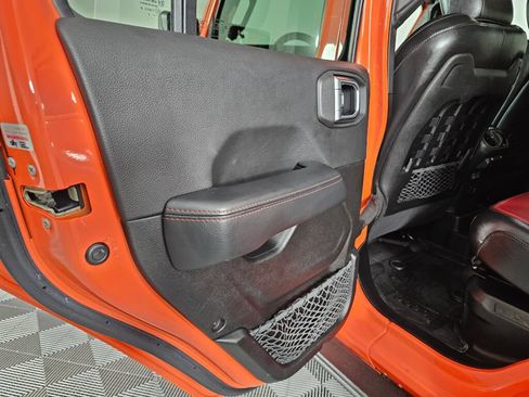 Used 2023 Jeep Wrangler Unlimited Rubicon 4xe AWD/4WD image 30