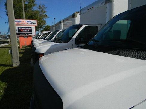 Used 2014 Ford E-350 and Econoline 350 Super Duty RWD image 15