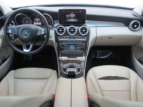 Used 2016 Mercedes-Benz C 300 Sedan image 3