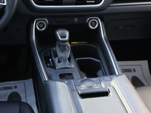 Used 2024 Toyota Grand Highlander XLE image 15