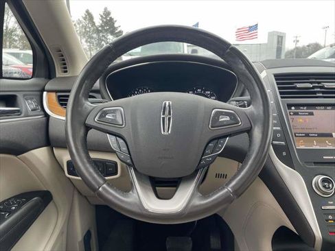 Used 2019 Lincoln MKC Select w/ Select Plus Package image 20