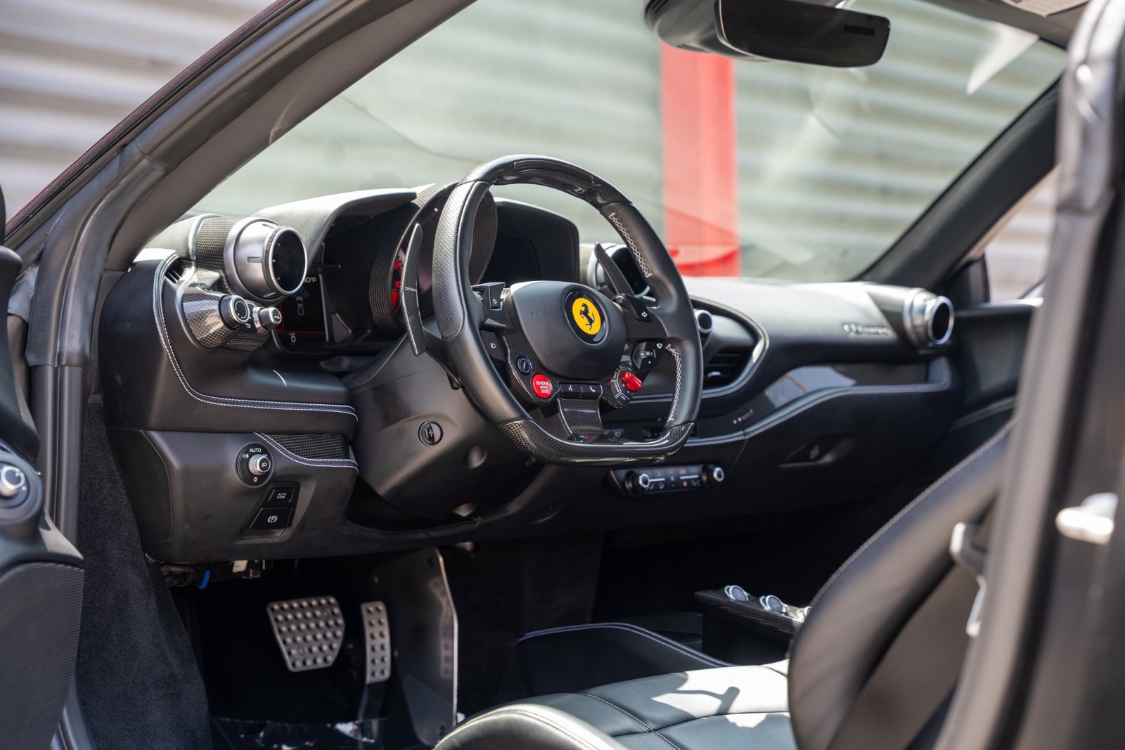 Used 2020 Ferrari F8 Tributo RWD image 2