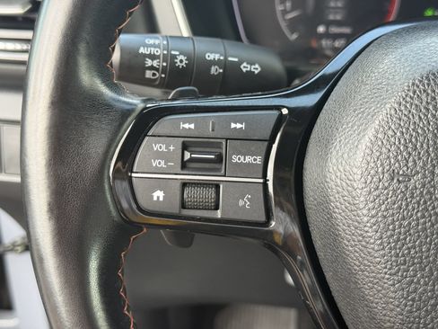 Used 2023 Honda Pilot Sport image 30