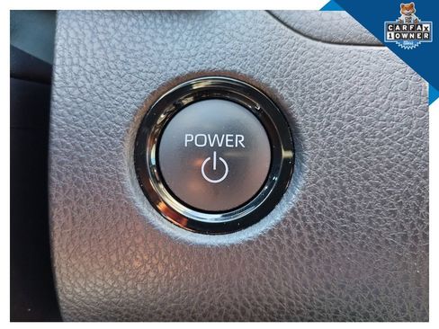 Used 2025 Toyota Camry SE FWD image 36