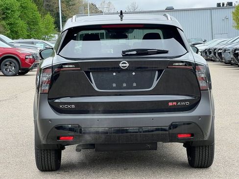 New 2026 Nissan Kicks SR w/ SR Premium Package AWD/4WD image 45