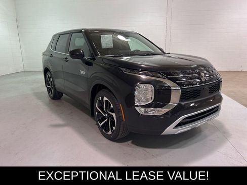 New 2025 Mitsubishi Outlander SE image 1