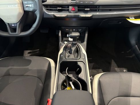 New 2026 Kia K4 GT-Line image 17