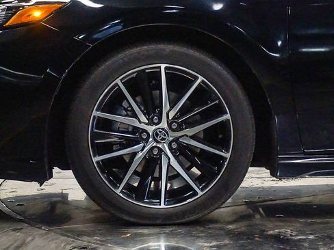 Used 2023 Toyota Camry SE w/ Audio Upgrade Package image 9