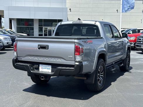 Used 2021 Toyota Tacoma TRD Sport w/ Technology Package image 7