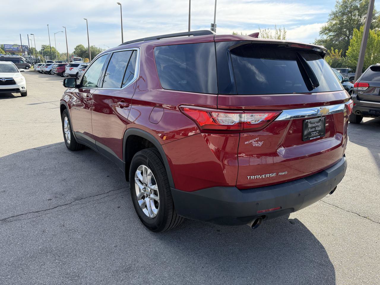 Used 2020 Chevrolet Traverse LT AWD/4WD image 5