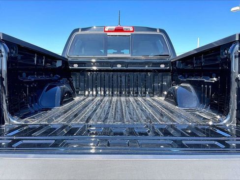 Used 2022 Chevrolet Colorado LT w/ LT Convenience Package image 29