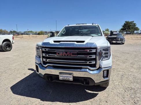 Used 2022 GMC Sierra 3500 SLE w/ SLE Convenience Package AWD/4WD image 2
