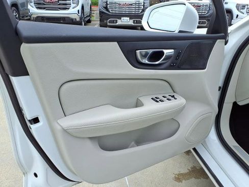 Used 2022 Volvo S60 B5 Inscription AWD/4WD image 21