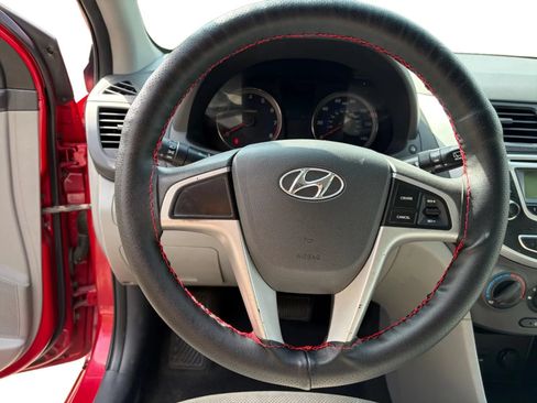 Used 2013 Hyundai Accent GS FWD image 11