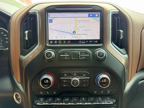 Used 2022 Chevrolet Silverado 2500 High Country w/ Z71 Off-Road Package AWD/4WD image 28
