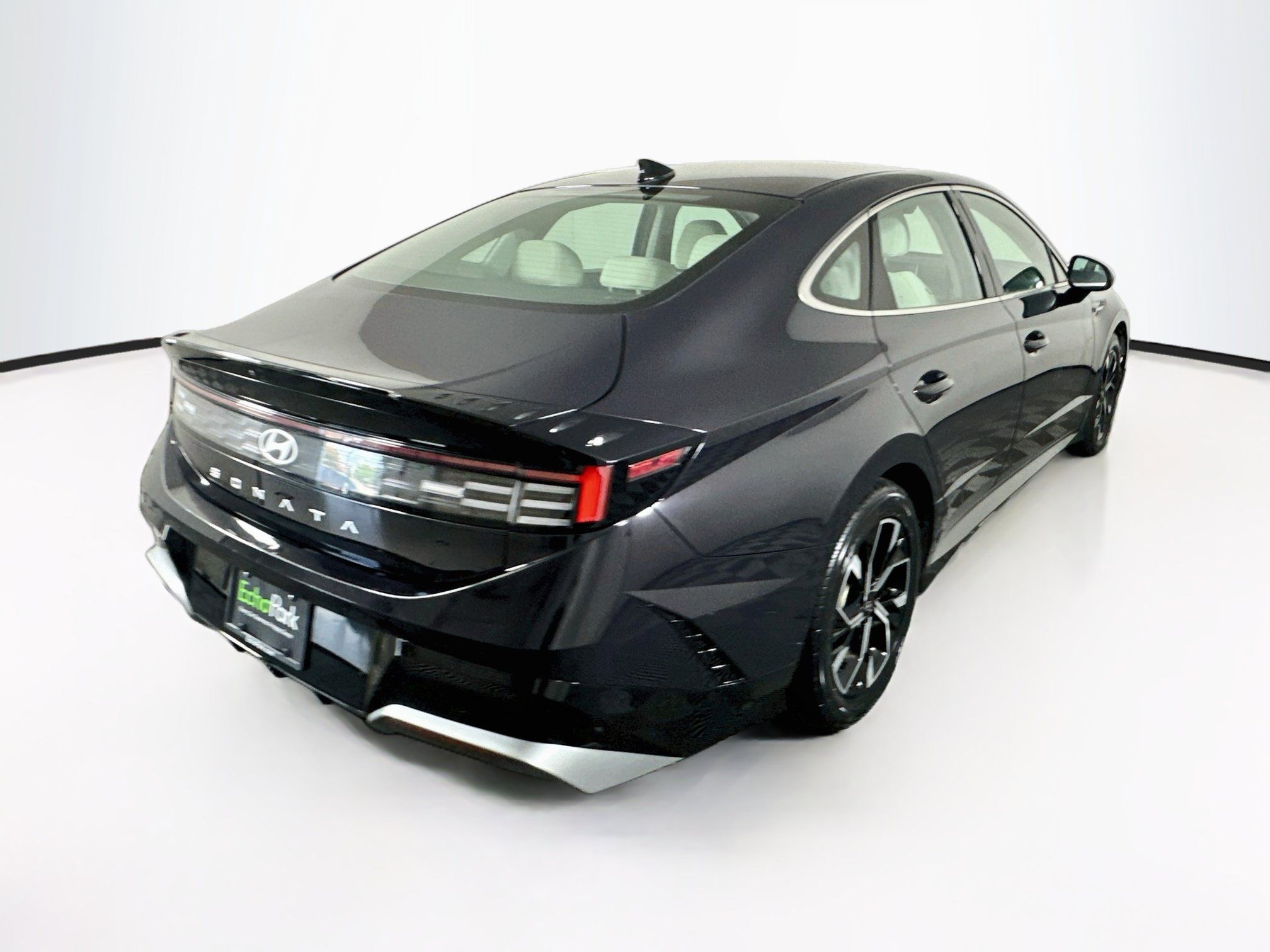 Used 2025 Hyundai Sonata SEL FWD image 9