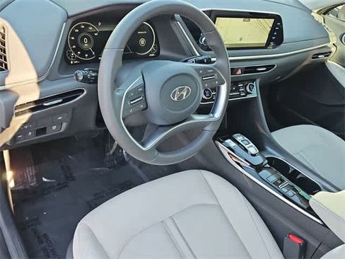 Certified 2023 Hyundai Sonata SEL w/ Convenience Package image 10