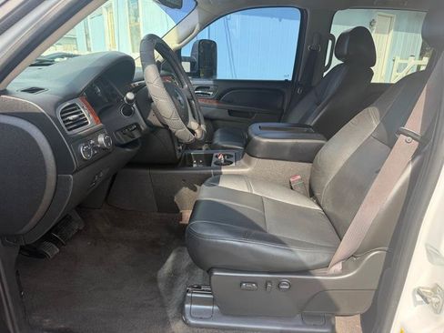 Used 2011 GMC Sierra 2500 SLT w/ SLT Convenience Package AWD/4WD image 11