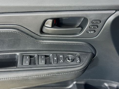 Used 2023 Honda Odyssey EX-L image 18